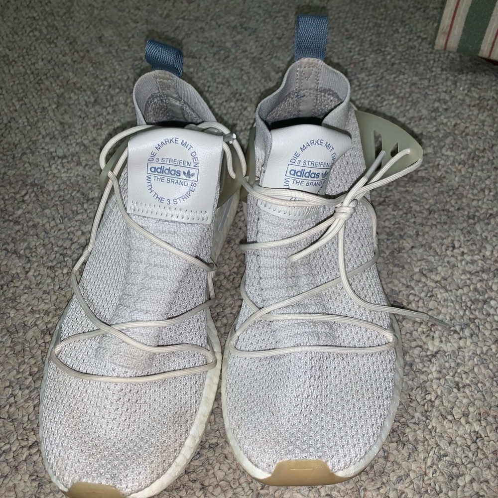 Adidas arkyn sneakers